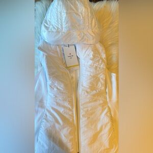 Lululemon Another Mile Vest, Hood, White, Size 12